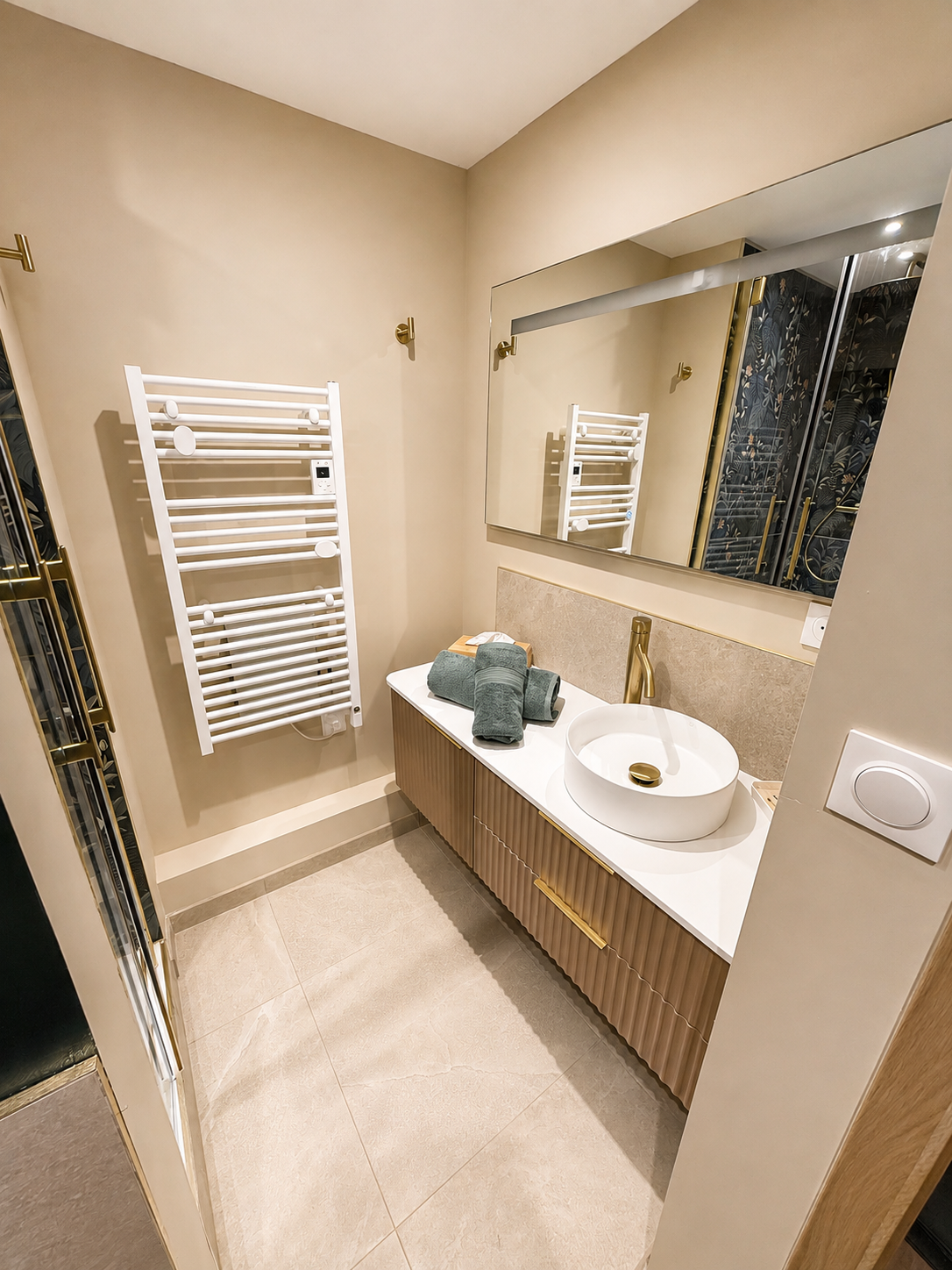 Salle de bain moderne du Nid Marin